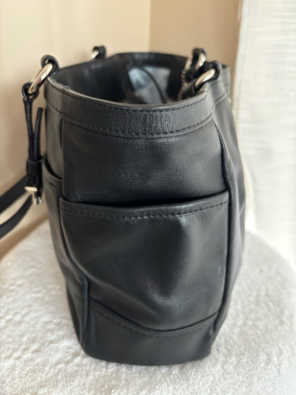 Coach Gallery vintage Black Leather Tote with Silver Accent Logo - Picture 5 of 11